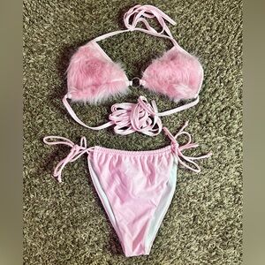 A cute tie around baby pink fluffy fur top swimsuit for festivals🎀